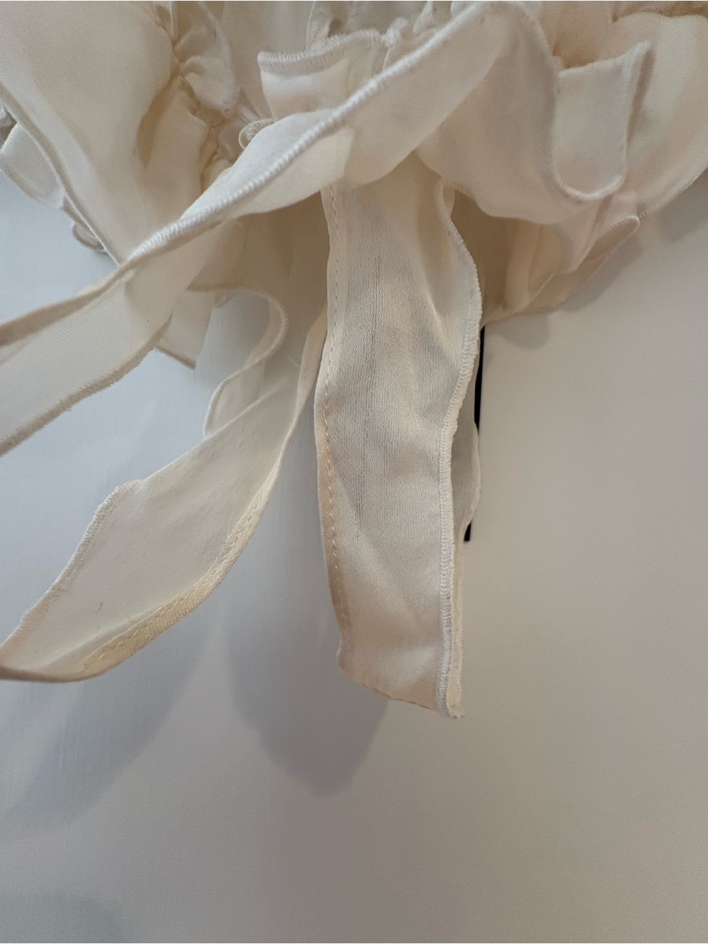 Kiki De Montparnasse Ruffled Cream peak-a-boo panties, NWT, size small - Picture 2 of 5